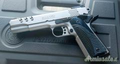 Smith & Wesson performance center