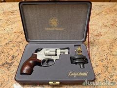 Smith & Wesson 317 Ladysmith .22 LR Long Rifle