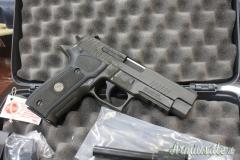 SIG-Sauer P226 LEGION 9x21mm IMI