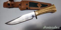 Coltello da caccia artigianale nuovo.