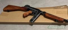 Replica Thompson