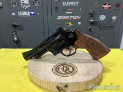 Revolver marca Smith & Wesson modello 29 calibro.44 Remington Magnum