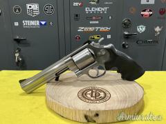 Revolver marca Smith & Wesson modello 629 calibro .44 Remington Magnum