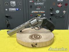 Revolver marca Taurus modello Tracker 970 calibro .22 LR