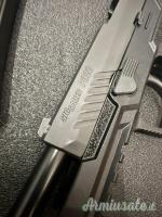 SIG-Sauer P320 9x21mm IMI