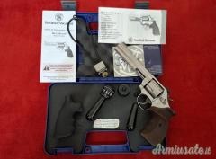 Smith & Wesson 617-6 .22 LR Long Rifle