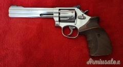 Smith & Wesson 617-6 .22 LR Long Rifle