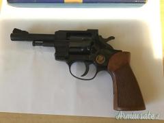 Revolver calibro 320 lungo.