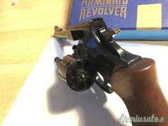 Revolver calibro 320 lungo.