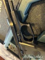 Beretta 83F .380 ACP  | 9x17mm Browning Short