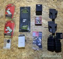 Lotto attrezzatura softair NUOVA – molle, fondine, tasche, cinghie, ecc.