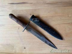 Pugnale M.39 per paracadutisti italiani WW2