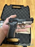 Beretta BERETTA 80X CHEETAH LAUNCH .38 Auto | ACP