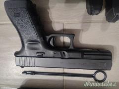 Glock 22  .40 Smith & Wesson | Auto  |  10 x 21 mm