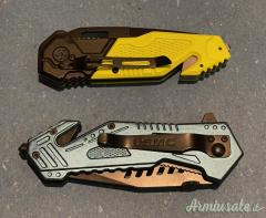 n. 2 coltelli modello Rescue