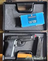 Beretta - Bruni 84 FS - 9mm. A salve
