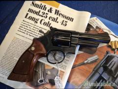Smith & Wesson 25-9  .45 Colt