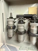Vendo diversi set dies RCBS originali USA – NUOVI.