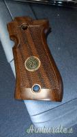 Guancette Beretta in legno per modelli 84FS 81FS nuove
