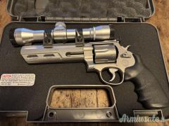 Smith & Wesson 629 competitor .44 Remington Magnum