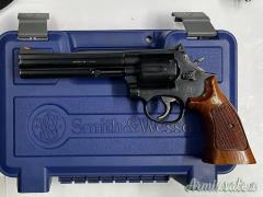 SMITH & WESSON 586