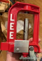 PRESSA MONOSTAZIONE  LEE  BREECH  LOCK