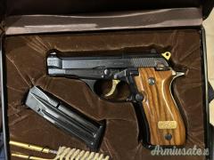 Beretta 81 Deluxe Tricentenario  .32 ACP  |  7.65x17mm Browning SR