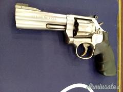 Smith & Wesson 617-4