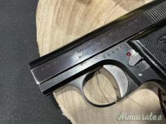 Pistola s/automatica marca BERNARDELLI modello 68 calibro 6,35.