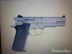 Smith & Wesson 1006 10mm Auto
