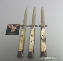 Vendita coltelli a scatto Mod.Swinguard Cm.28  Corno di bufalo chiaro