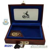 #0201 Valigetta Nuova in Legno Colt Python 4