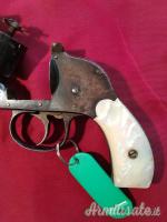 Revolver H&R (Harrington & Richardson) .32 S&W - Top Break - Guancette in Madreperla