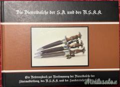 Die Dienstdolche der SA und des NSKK