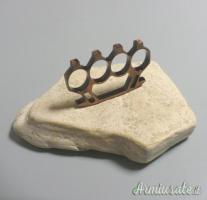 Tirapugni in acciaio temprato brunito con punte quadrate Mod.Tpq/b