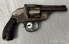 revolver Iver Johnson mod  hammerless
