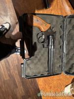 Pistola a tamburo tarus 357 mag