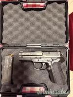 SIG-Sauer SP2022 9x21mm IMI