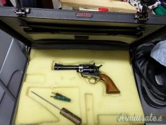 Uberti Cattleman  .45 Colt + regali