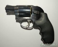Smith & Wesson 