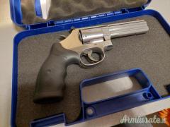 Smith & Wesson 686-6 4