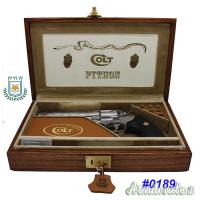 #0189 Valigetta Nuova Legno Colt Python 6