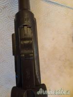 Luger S/42 cal. 9x19 anno 1937 con fondina.