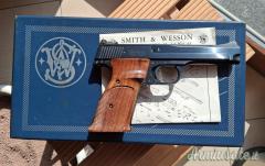 Smith & Wesson modello 41 .22 LR Long Rifle
