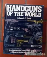 CEDO LIBRO HANDGUNS OF THE WORLD