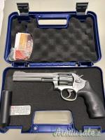 Smith & Wesson 617 .22 LR Long Rifle
