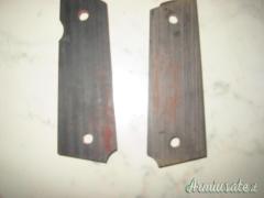 Coppia guancette per col 1911 (nuove)