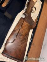 Vendo per inutilizzo calcio regolabile per 694 trap.