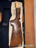 Vendo per inutilizzo calcio regolabile per 694 trap.