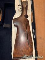 Vendo per inutilizzo calcio regolabile per 694 trap.